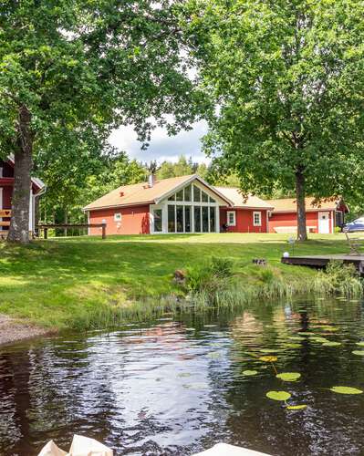 Ferienhaus Skogshem direkt am See